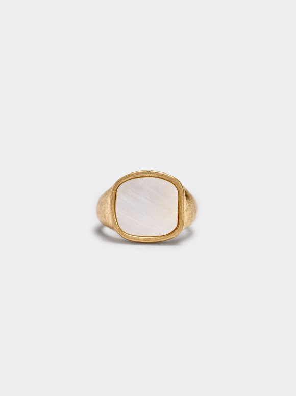 Bague Sceau Avec Coquillage...