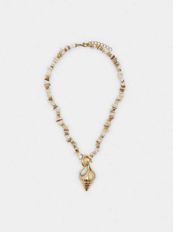 Collier Court Avec Coquillages