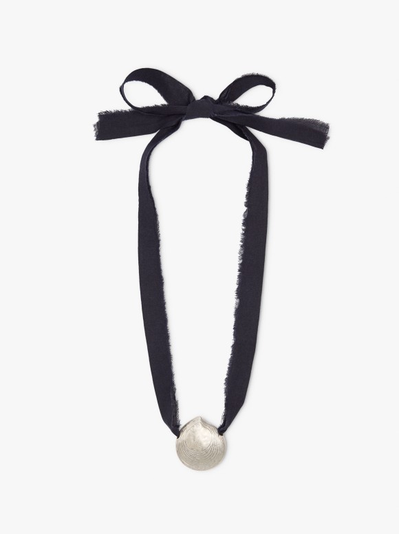 Collier En Tissu Avec...